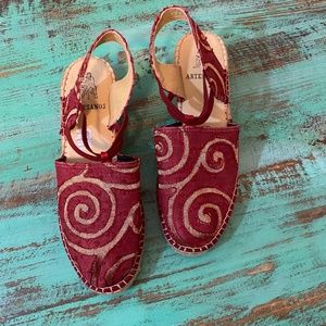 Artesanos Dark Red and Gold Espadrilles